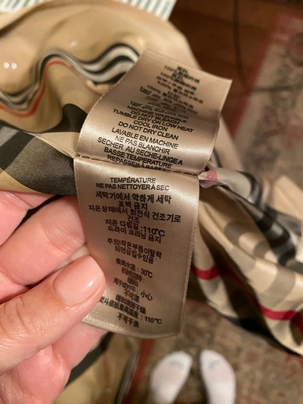 Burberry Kensington Heritage Mid-Length Trench Coat - Picture 2 of 10